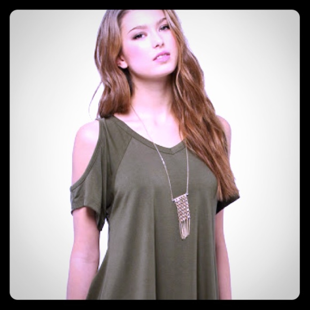 Anthropologie Hummingbird Cold Shoulder Top